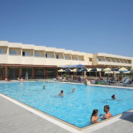 Relax Hotel Kolýmbia Eksteriør bilde