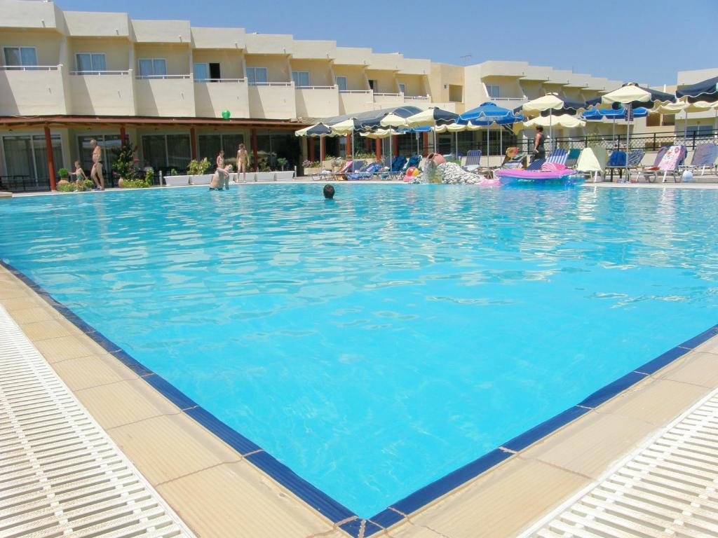 Relax Hotel Kolýmbia Eksteriør bilde